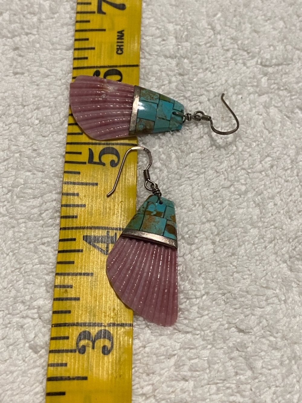 Sterling silver 925 Santo Domingo Turquoise Inlay & Pink Scallop Shell Earrings - Picture 6 of 6